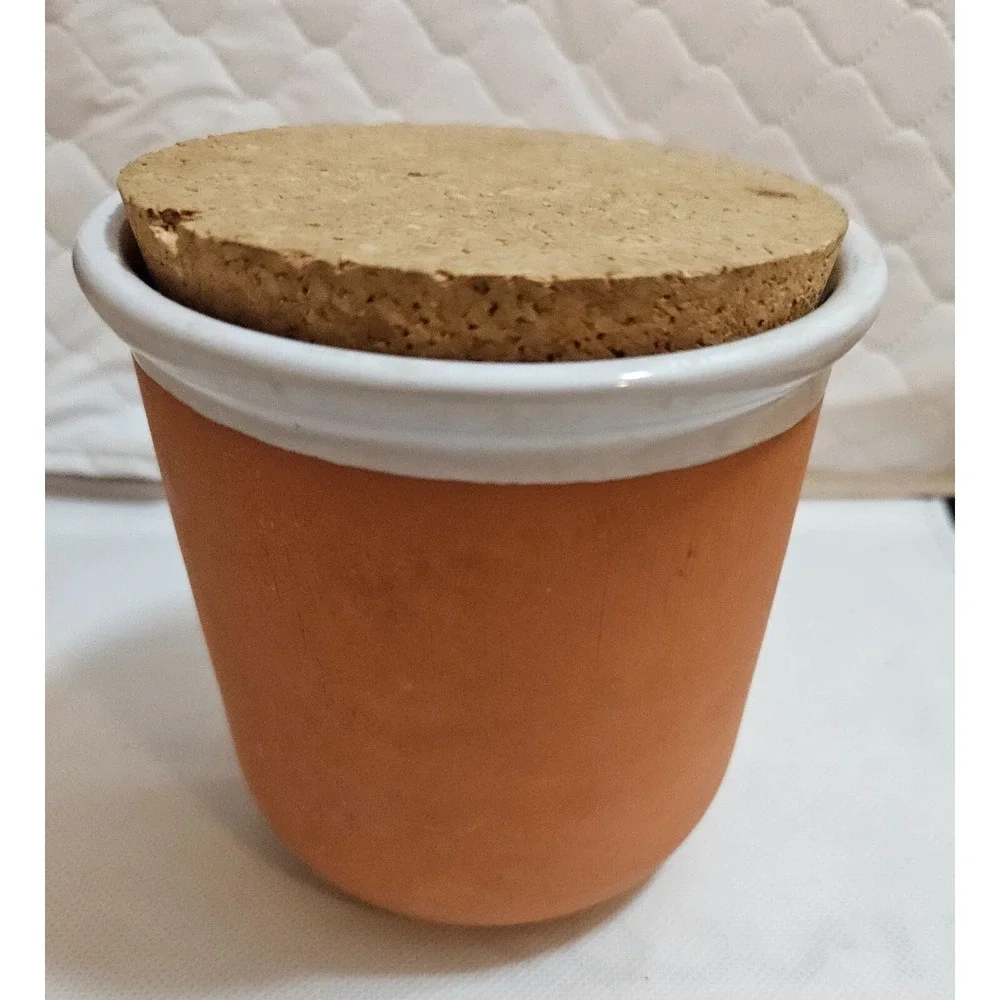 Terracotta Garlic Keeper Storage Container with Cork Lid Kitchen Decor‎
